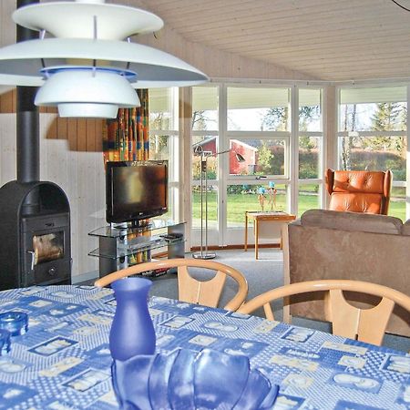 3 Bedroom Cozy Home In Farvang Екстер'єр фото